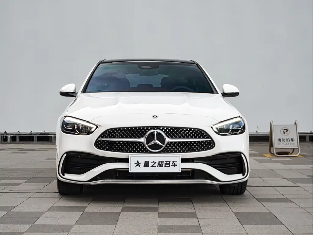 Mercedes-Benz C-Class — миниатюра 2