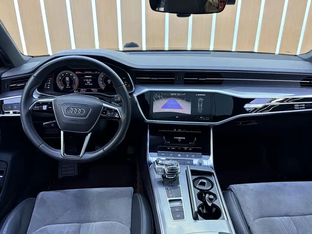 Audi A6L 2021 40 TFSI Luxury