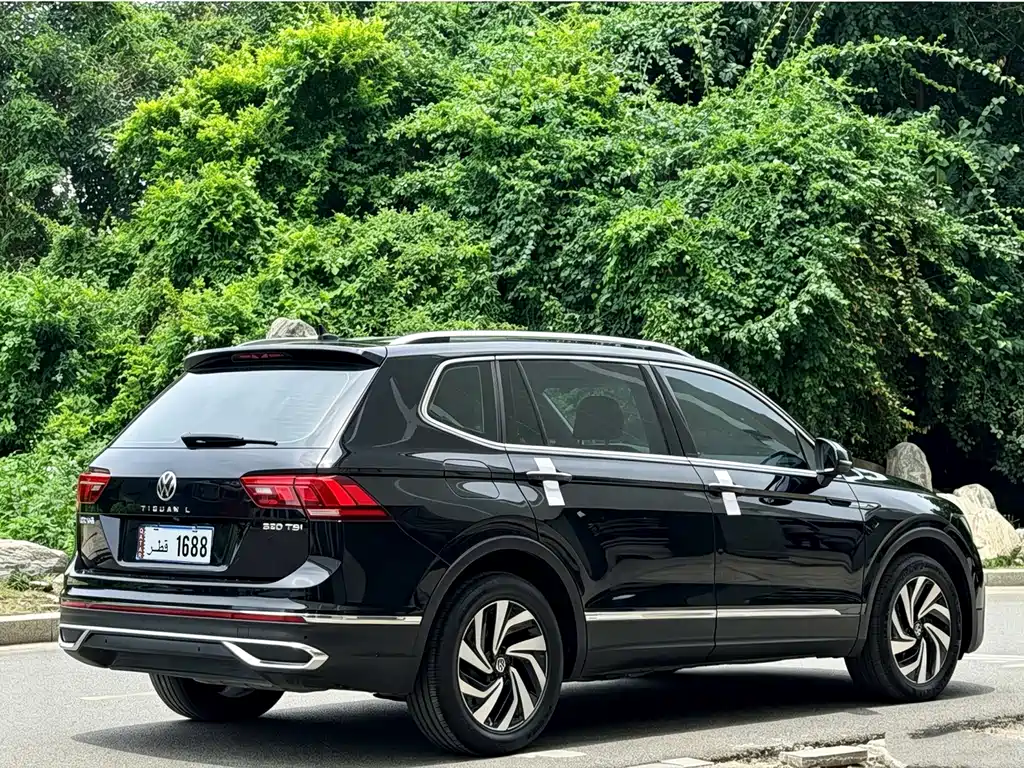 Volkswagen Tiguan L — миниатюра 15