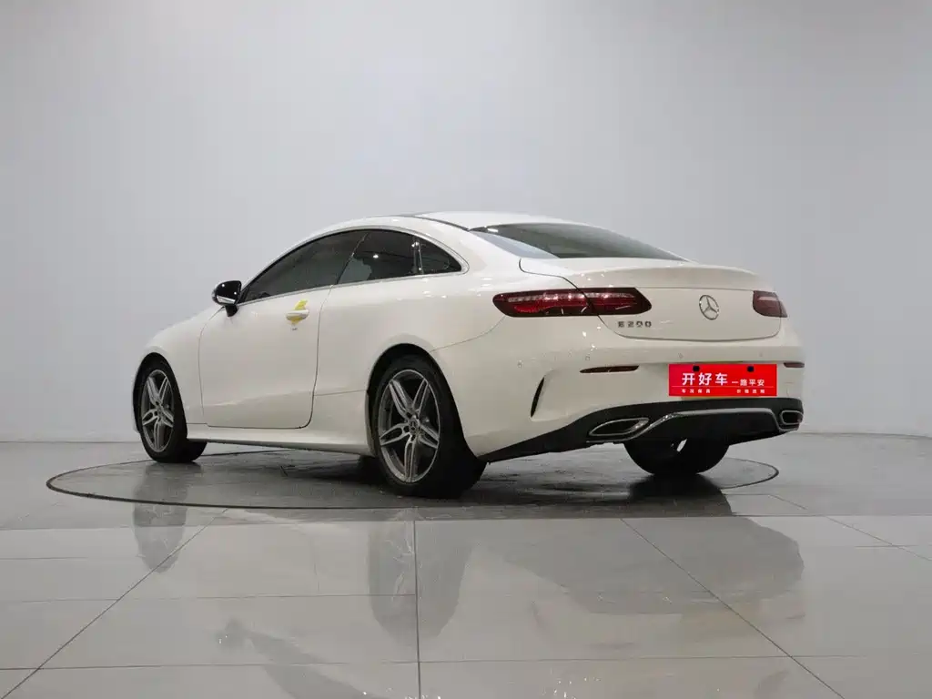 Mercedes-Benz E-Class (Import) — миниатюра 6