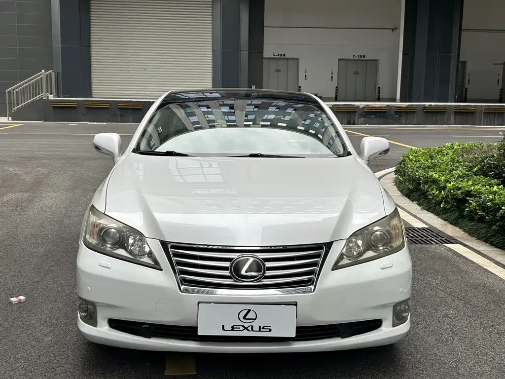 Lexus ES — миниатюра 2