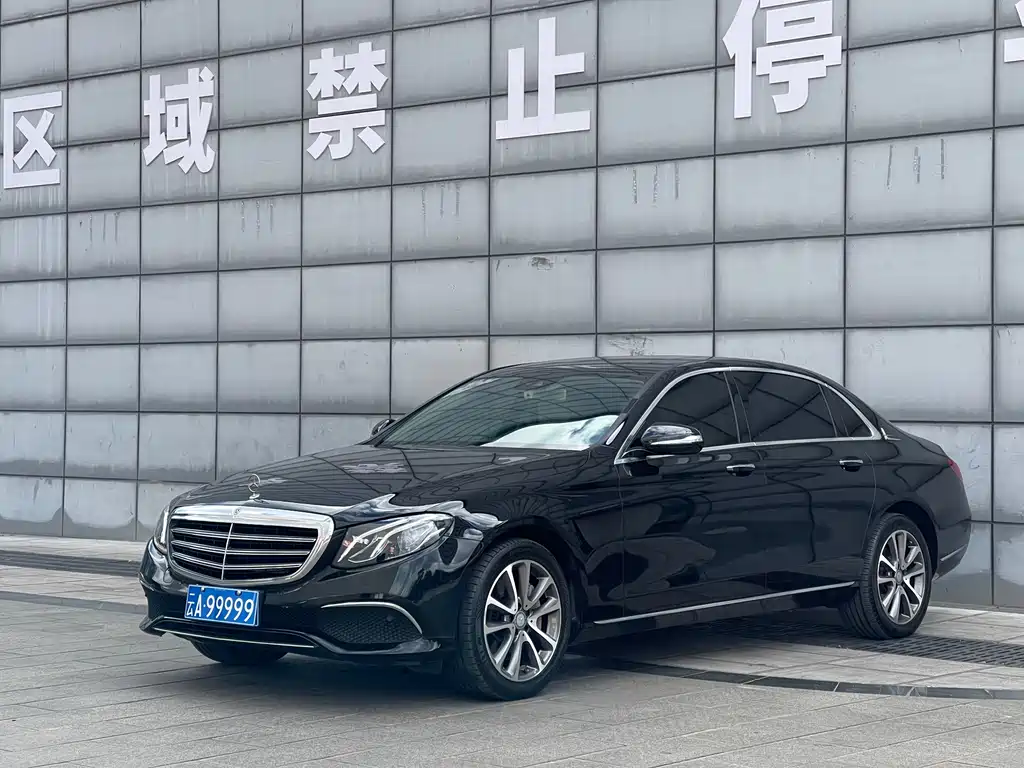 Mercedes-Benz E-Class — миниатюра 3