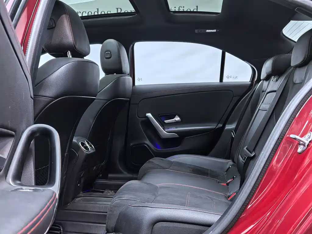 Mercedes-Benz A-Class — миниатюра 6
