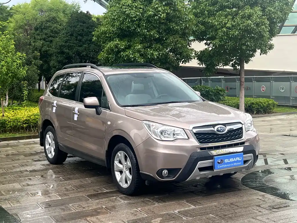 Subaru Forester 2014 2.5i AT Elite