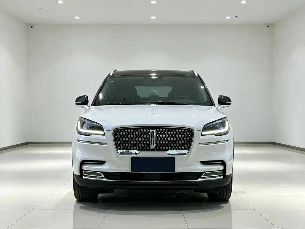 Lincoln Aviator — миниатюра 2