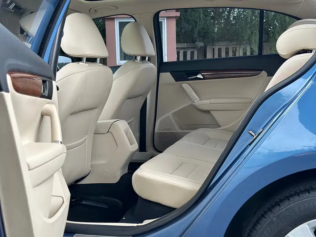 Volkswagen Lavida — миниатюра 7