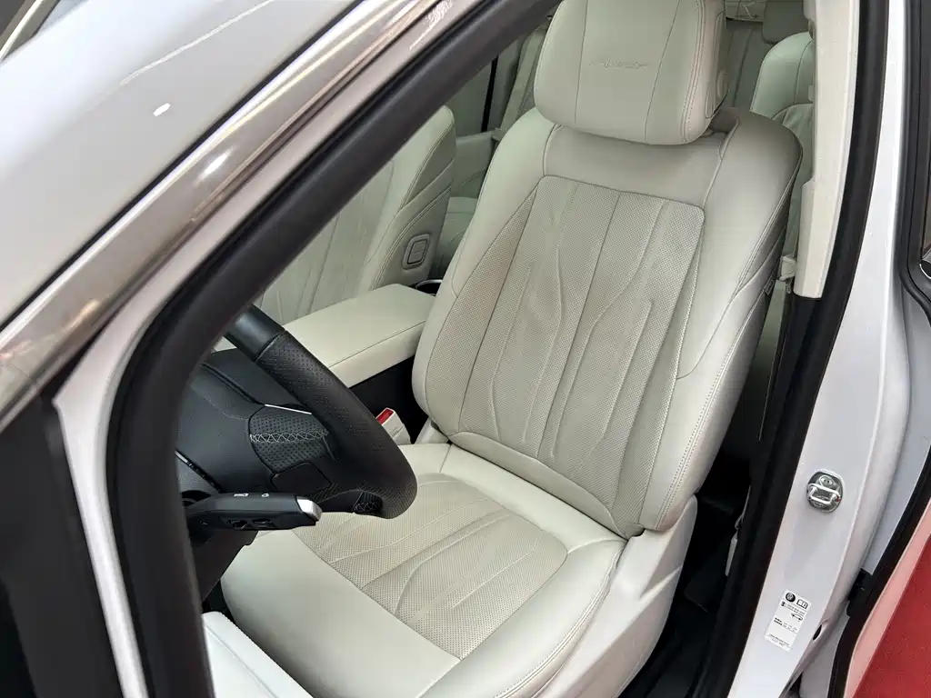 Buick GL8 Hybrid — миниатюра 40