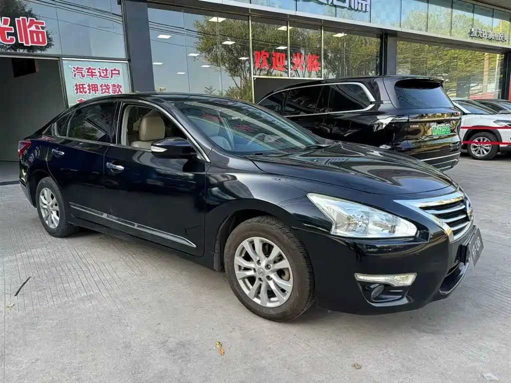 NISSAN TEANA