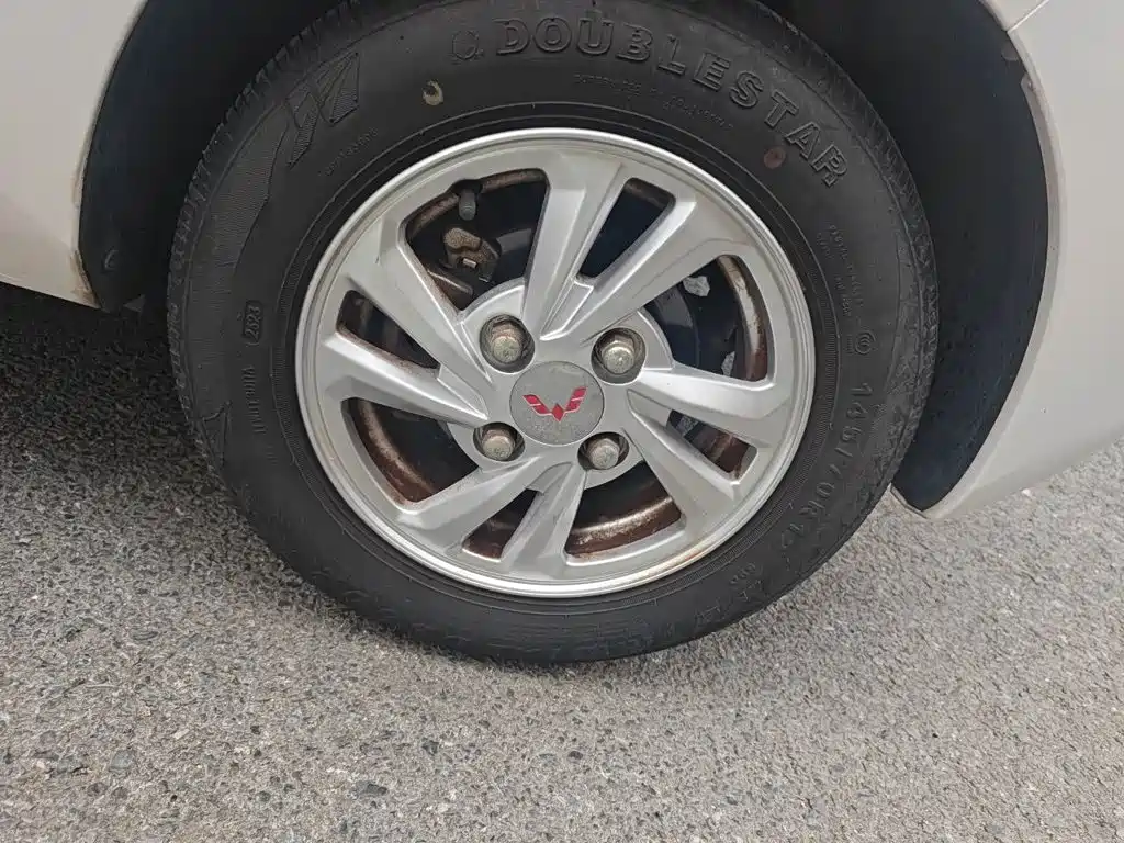 Wuling MINIEV — миниатюра 8