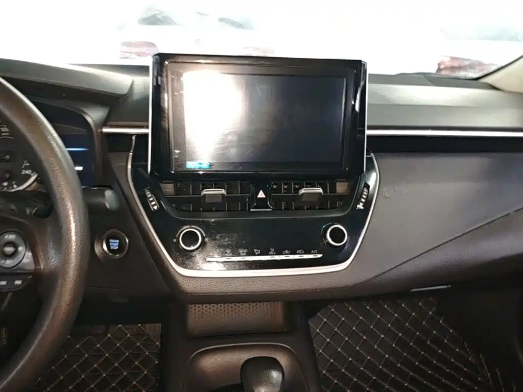 Toyota Corolla — миниатюра 13