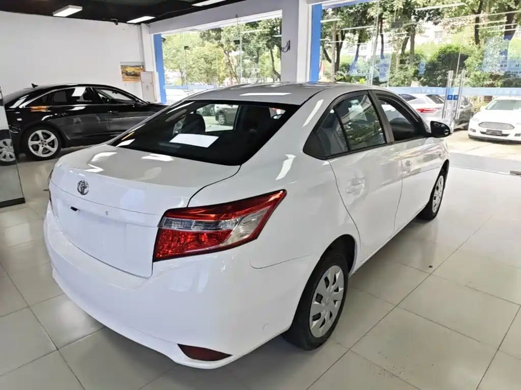 Toyota Vios — миниатюра 7