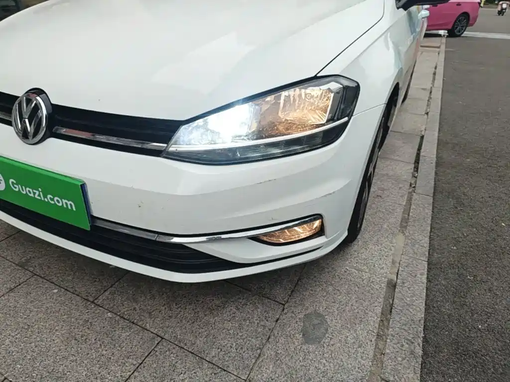Volkswagen Golf — миниатюра 24