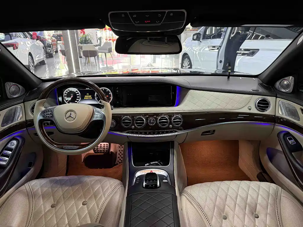 Mercedes-Benz S-Class — миниатюра 7