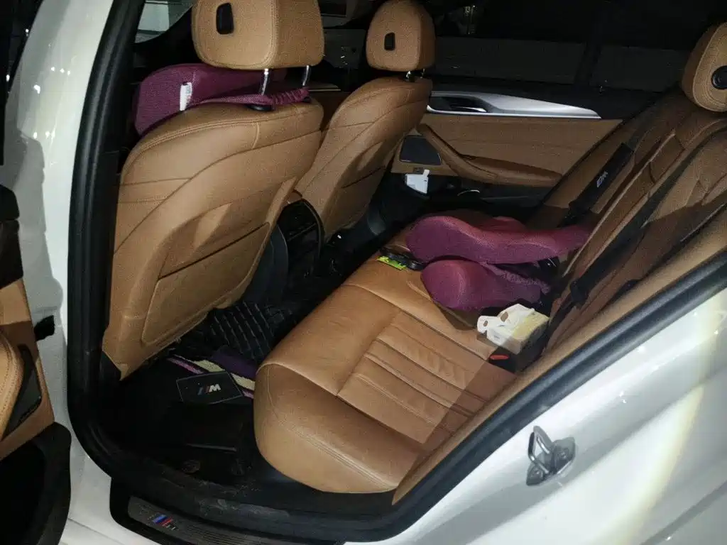 BMW 5 Series (Import) — миниатюра 13