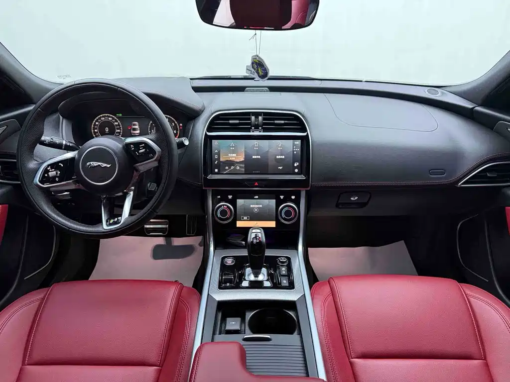 Jaguar XEL — миниатюра 7