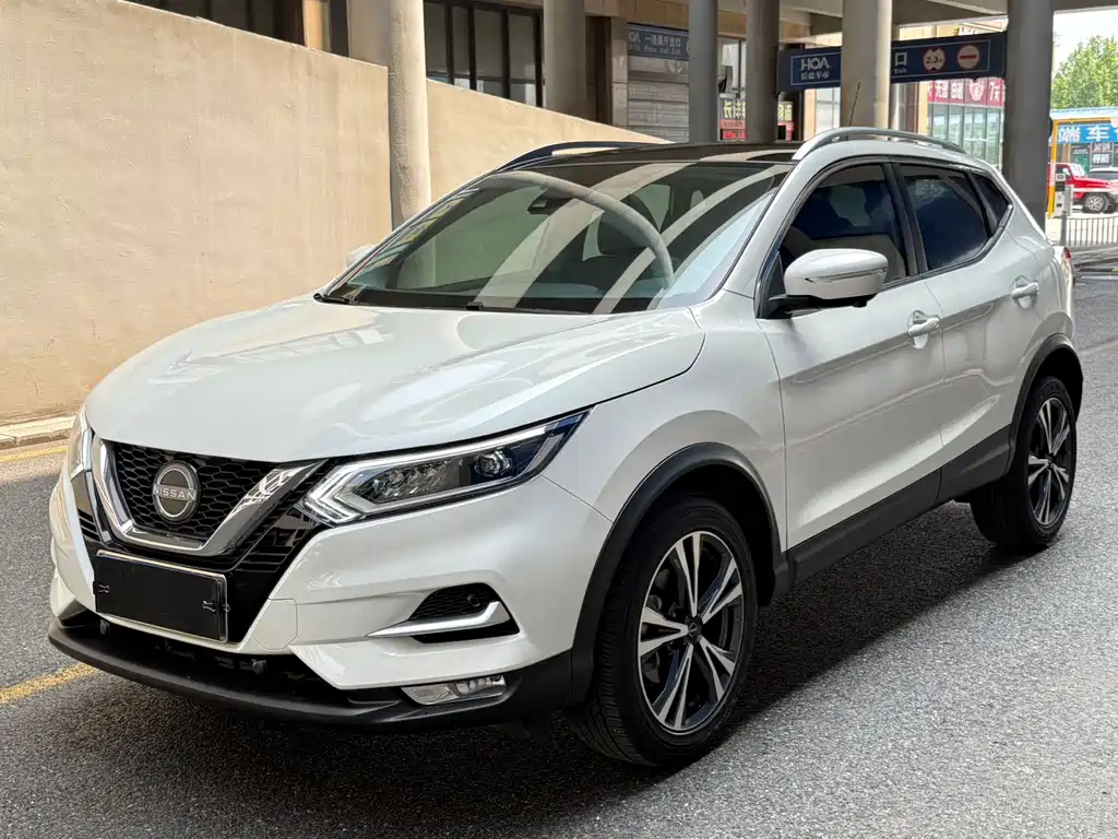 Купить Nissan Qashqai