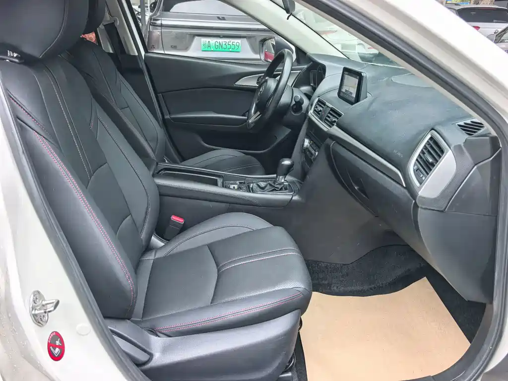 Mazda 3 Axela — миниатюра 7