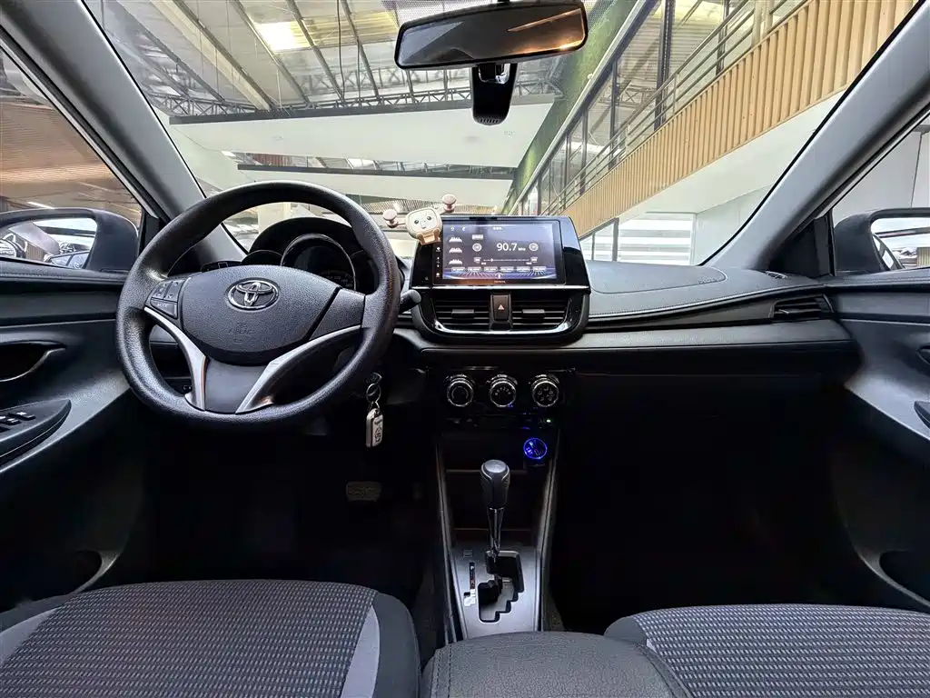 Toyota Vios FS — миниатюра 5