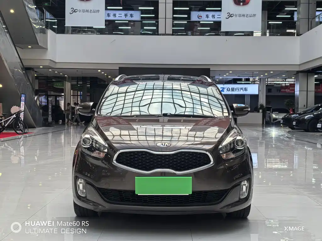 Kia Carens — миниатюра 2