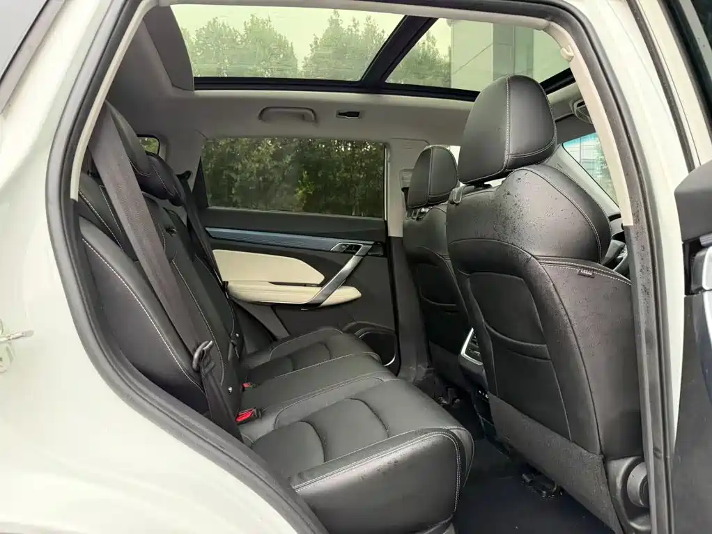 Geely Boyue — миниатюра 13