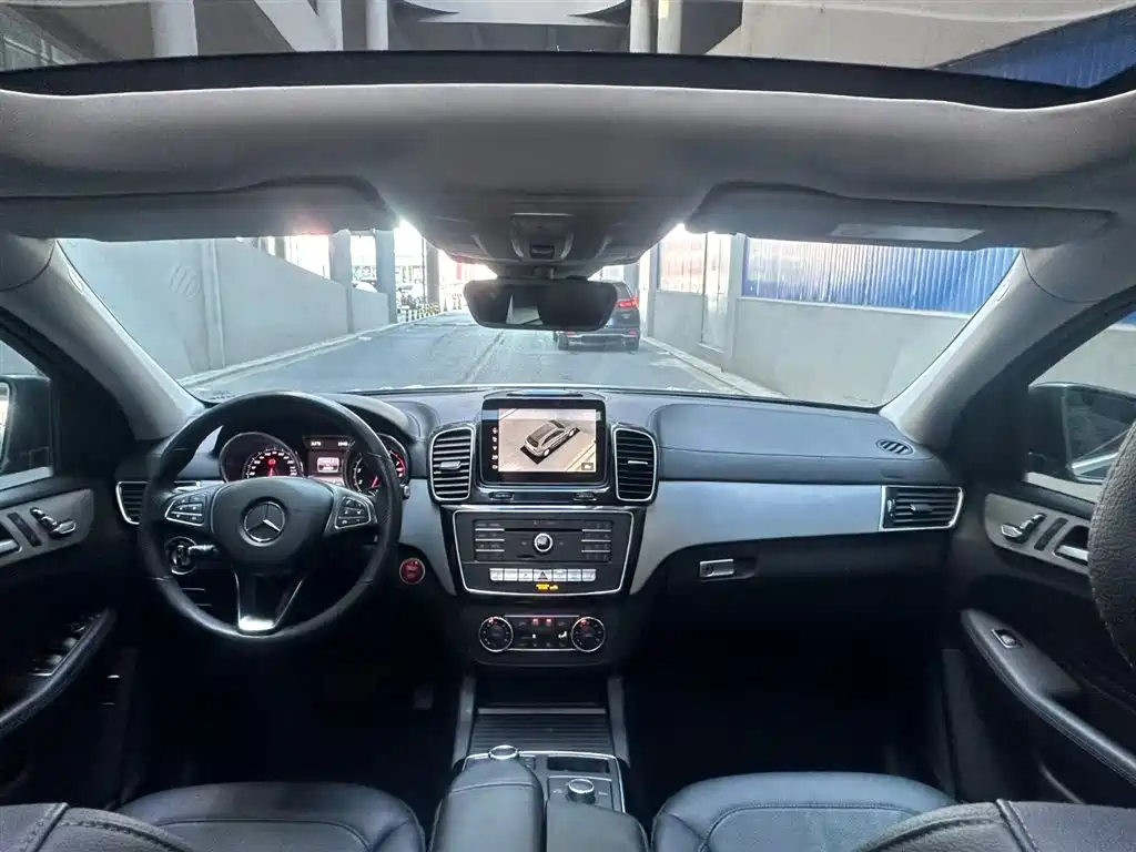 MERCEDES-BENZ GLE COUPE