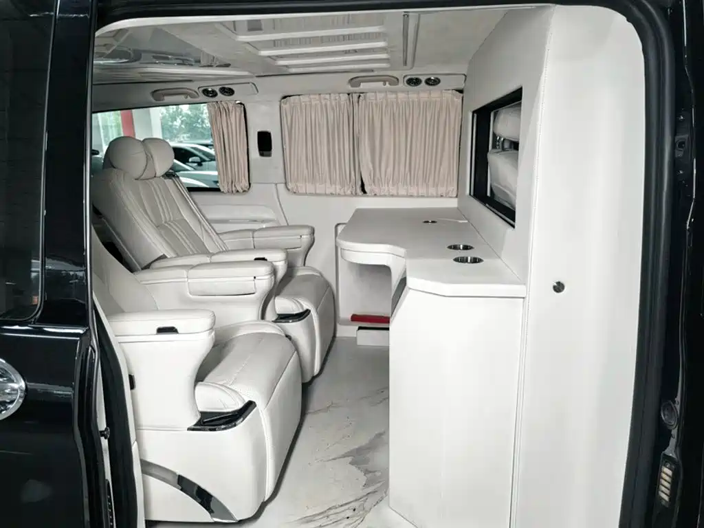 Mercedes-Benz Vito — миниатюра 15