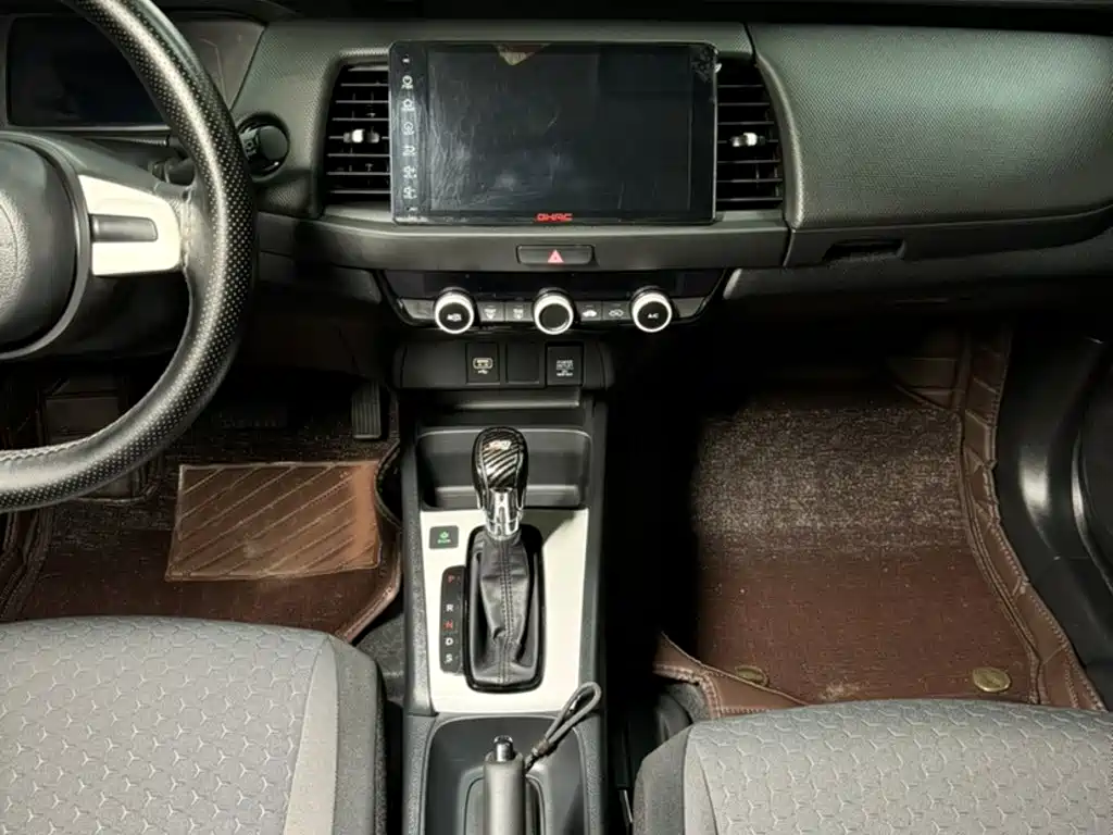 Honda Fit — миниатюра 12
