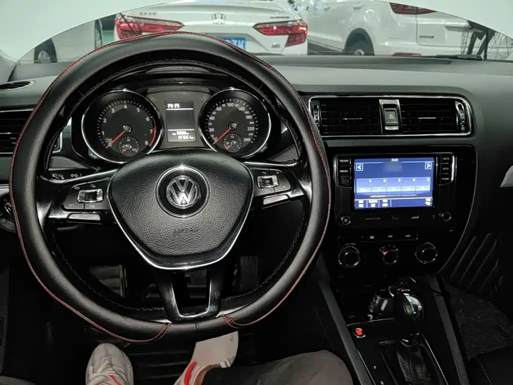 Volkswagen Sagitar — миниатюра 10