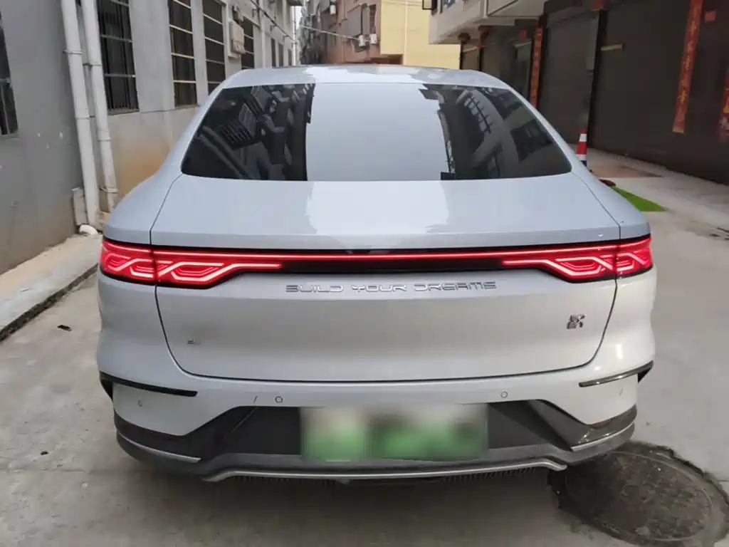 BYD Han — миниатюра 6