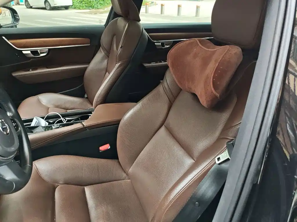 Volvo S90 — миниатюра 11