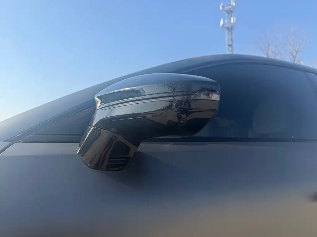 GEELY GALAXY GALAXY E8