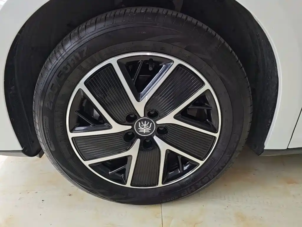 BYD Qin L — миниатюра 23