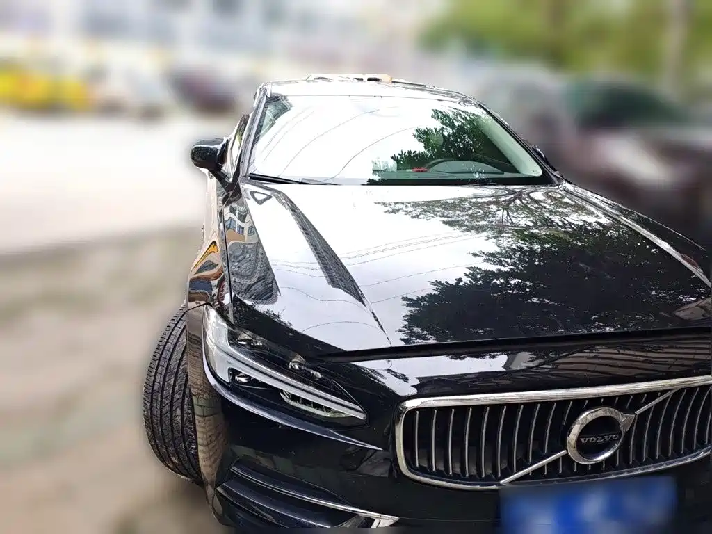 Volvo S90 — миниатюра 2