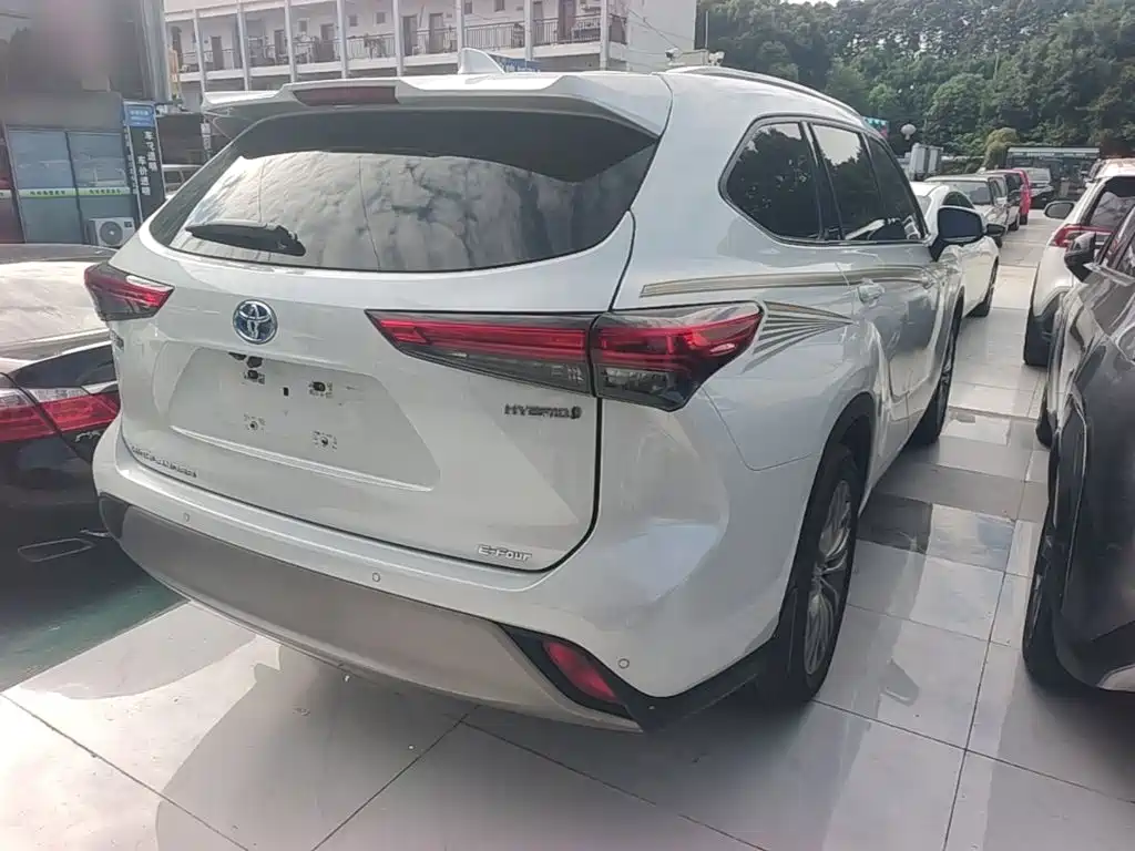 Toyota Highlander — миниатюра 7