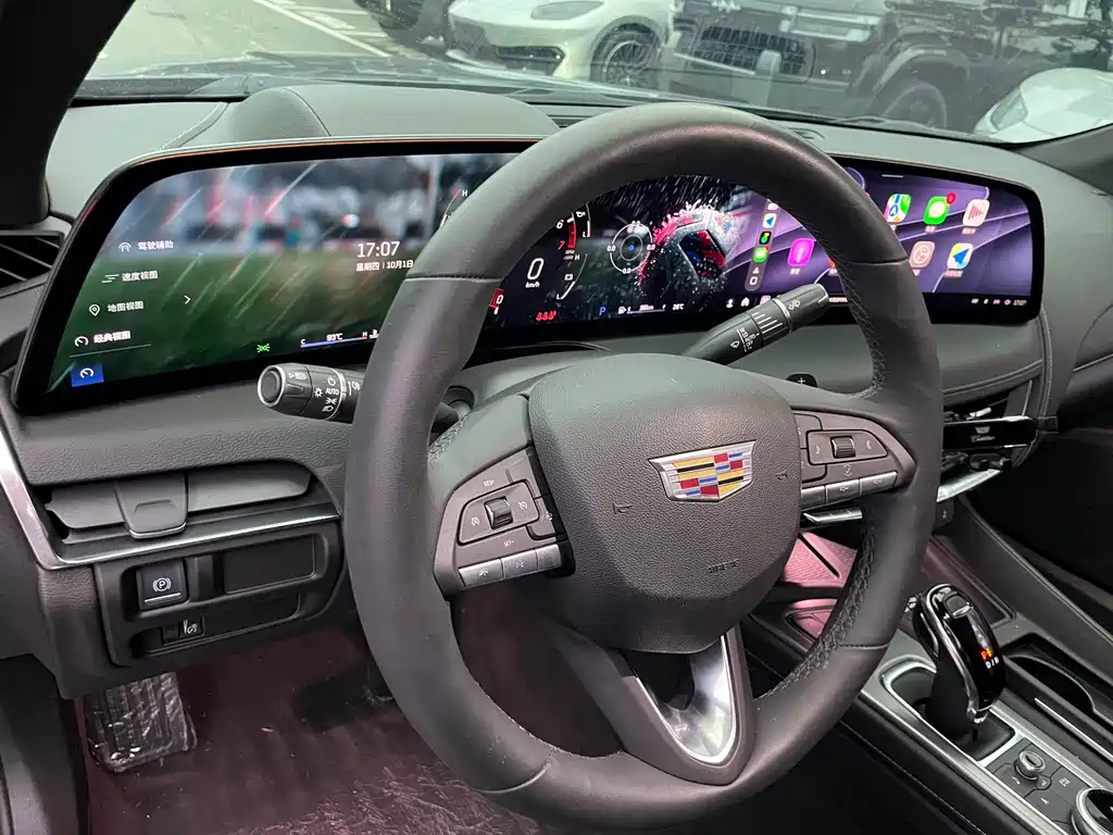 Cadillac CT5 — миниатюра 6