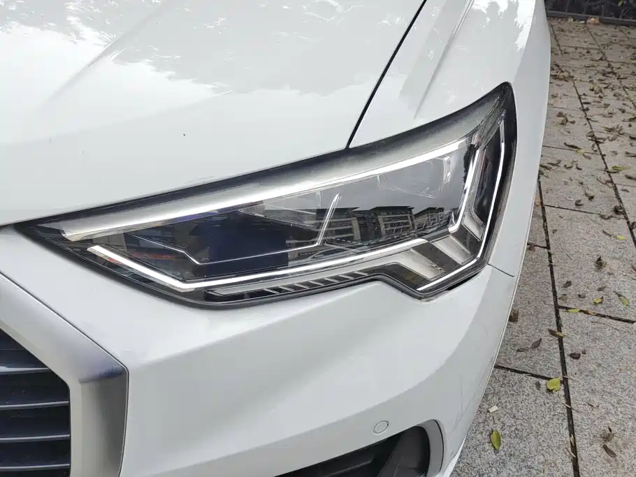 Audi Q3 — миниатюра 5