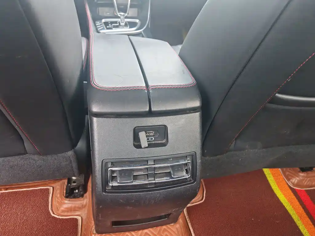 BAIC U7 — миниатюра 15