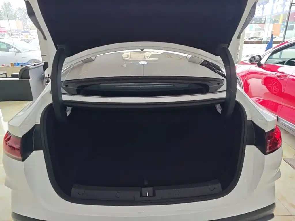 BYD Qin L — миниатюра 19