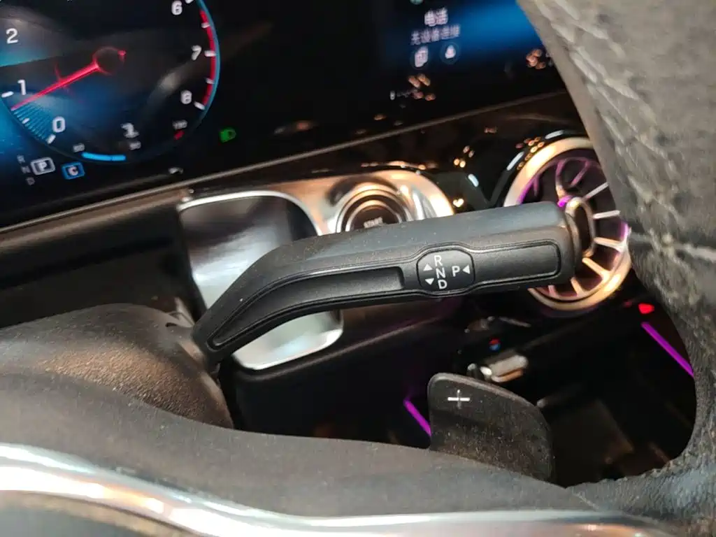 Mercedes-Benz GLB — миниатюра 14