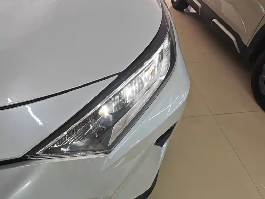 Toyota RAV4 — миниатюра 24