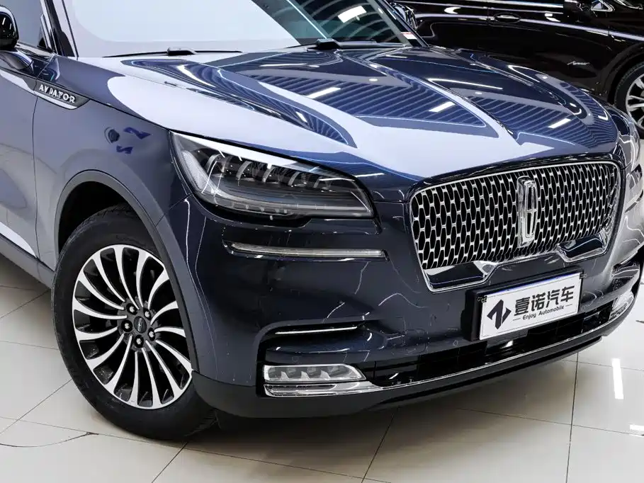 Lincoln Aviator — миниатюра 10
