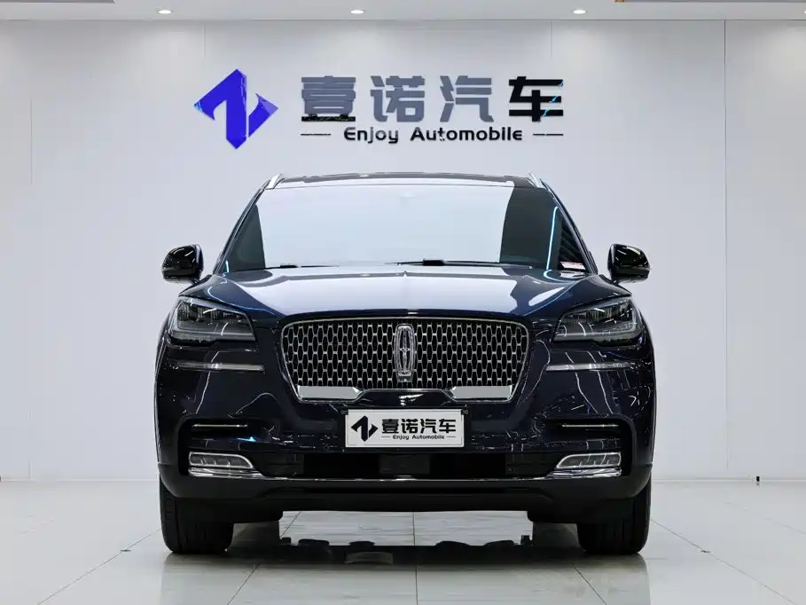 Lincoln Aviator — миниатюра 2