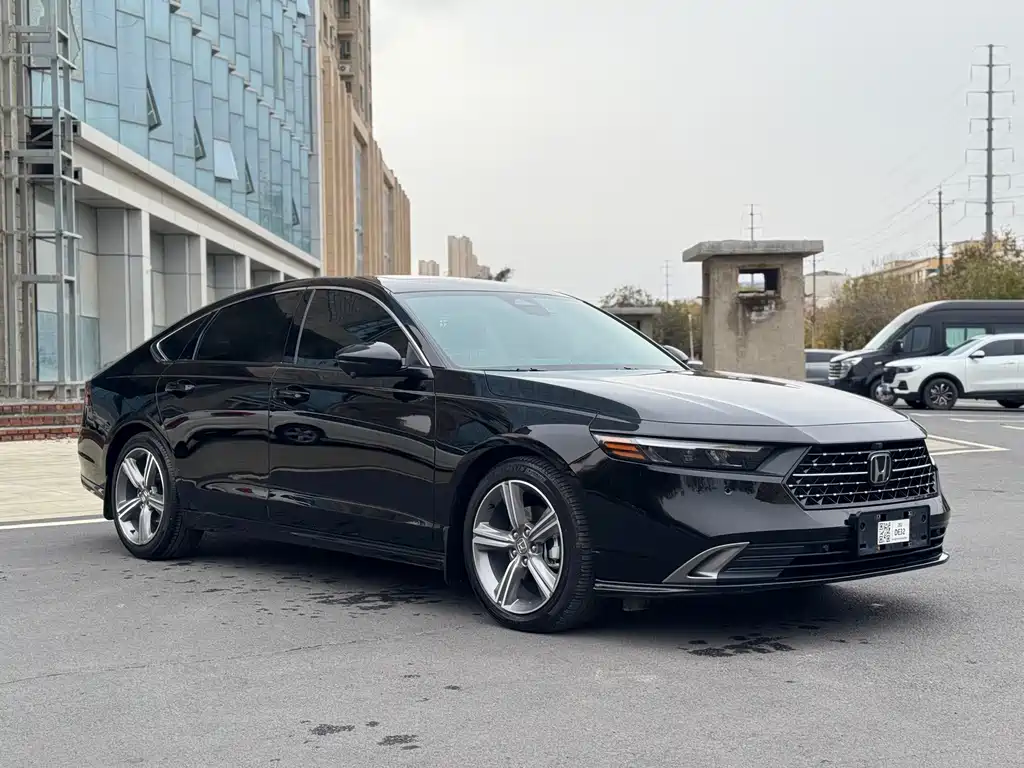 Honda Accord 2023 — фото 3