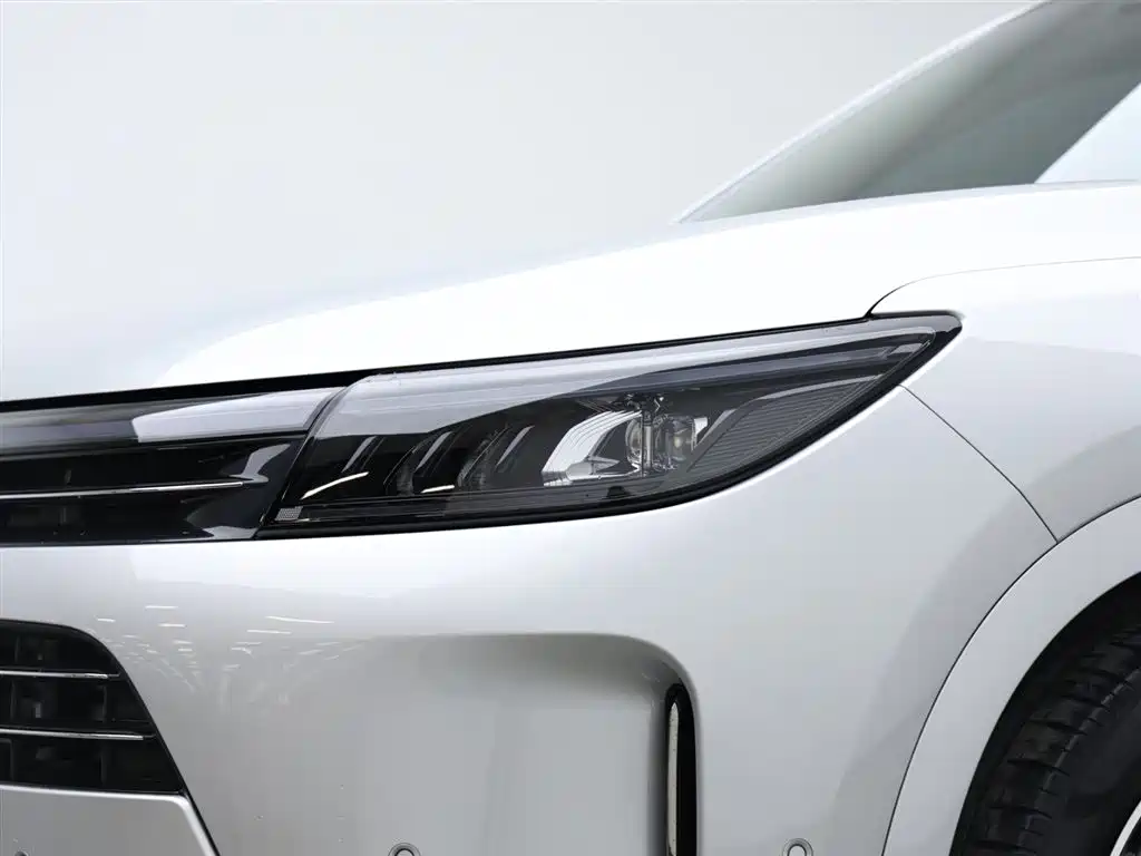 AITO ASK THE WORLD M7