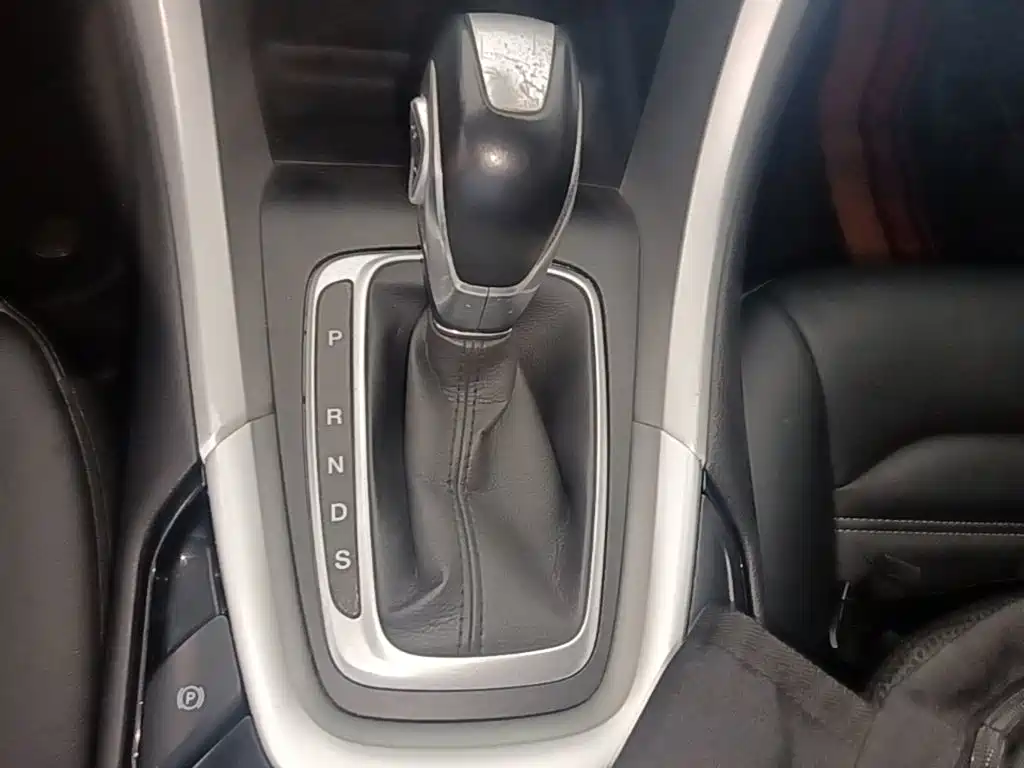 Ford Mondeo — миниатюра 14