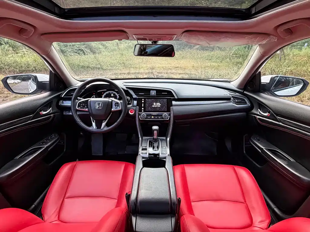 Honda Civic — миниатюра 5