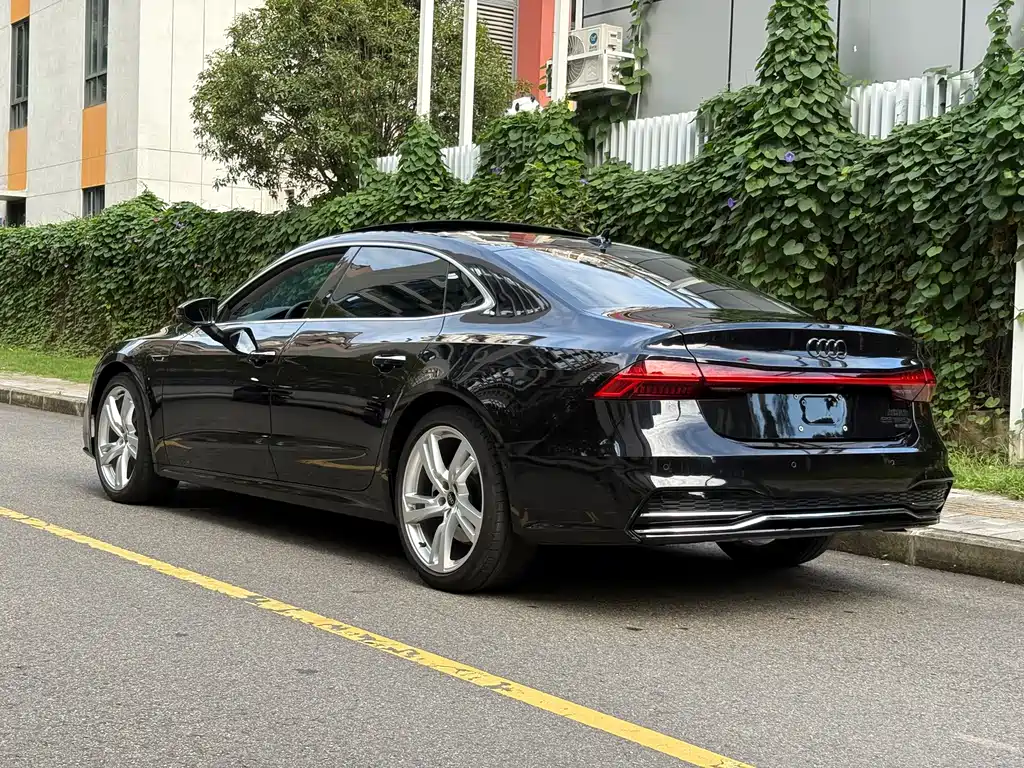 Audi A7L — миниатюра 18