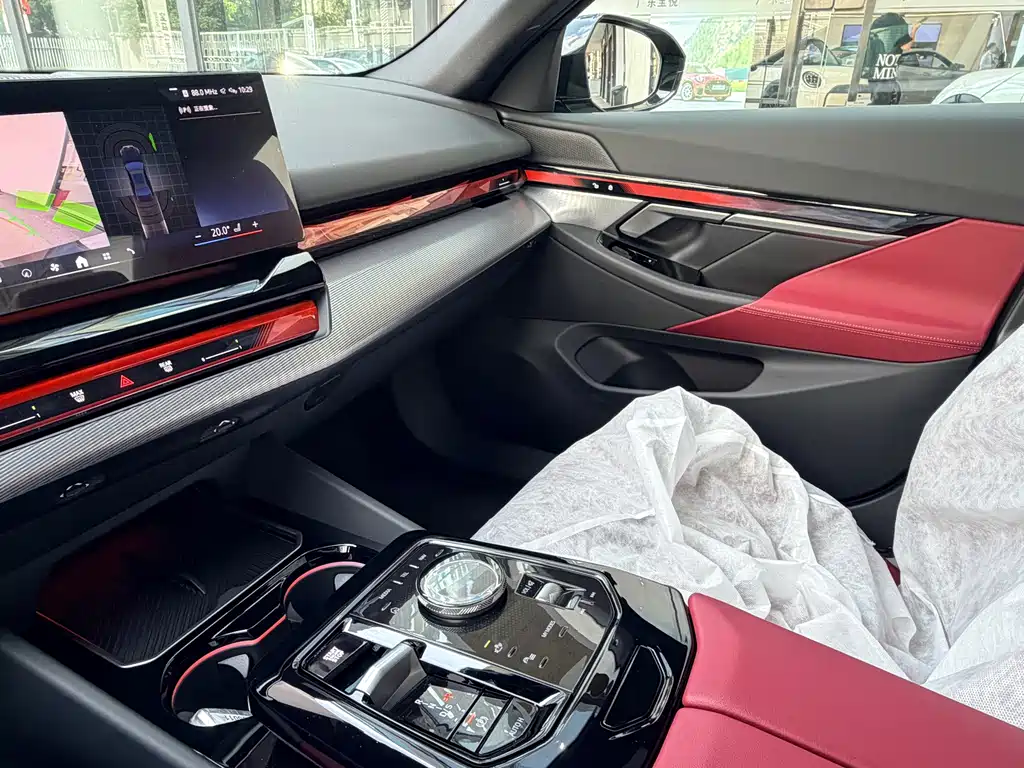 BMW 5 Series — миниатюра 17