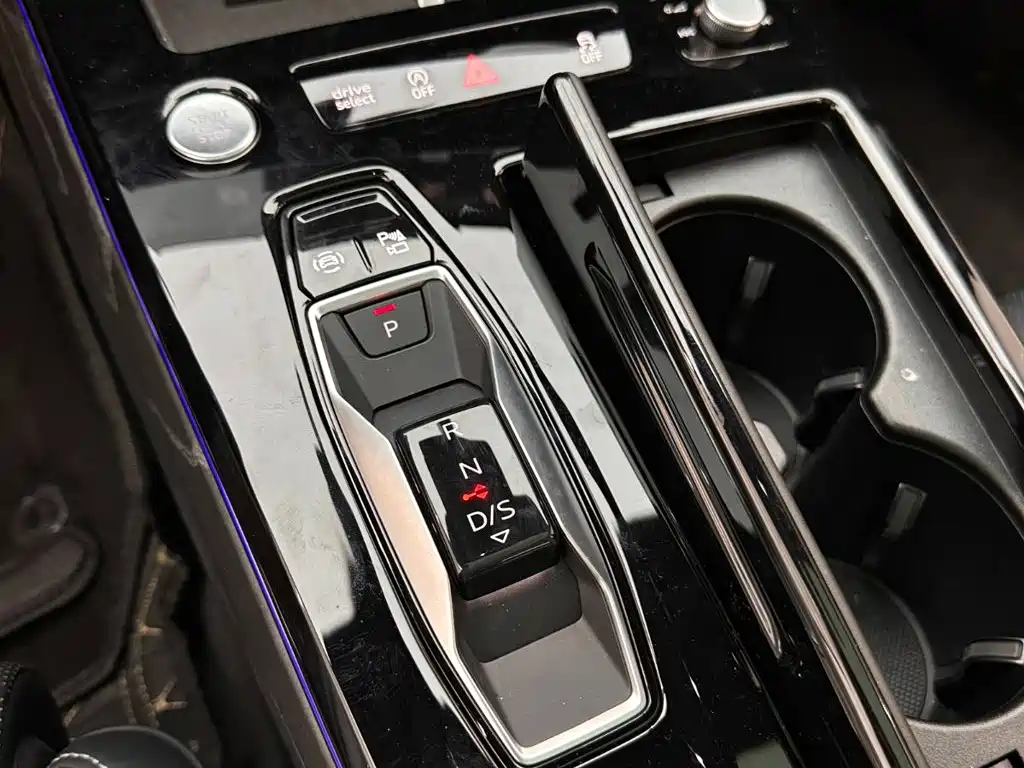 Audi A6L — миниатюра 15