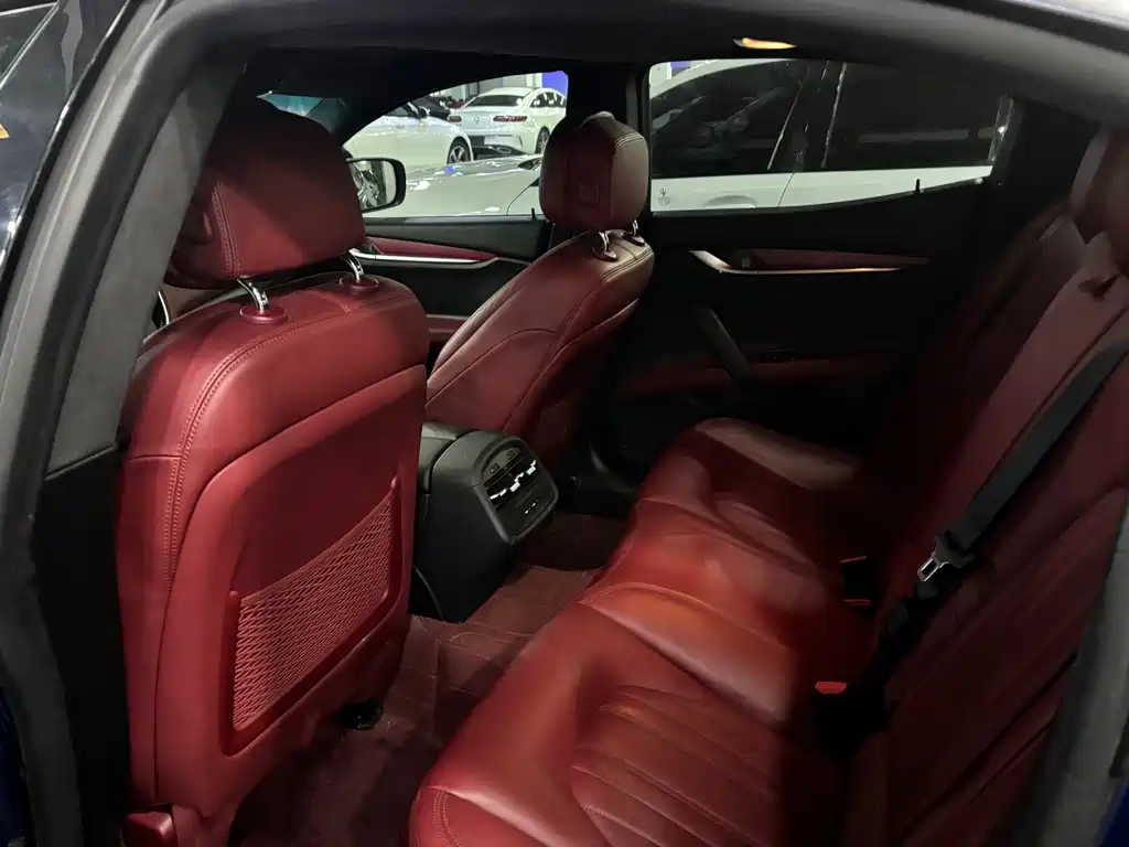 Maserati Ghibli — миниатюра 11